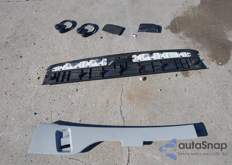 2015 Cadillac Escalade Premium from USA, damaged, VIN TXNRT